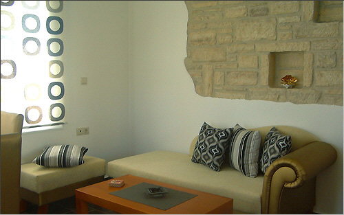 Wand-Dekoration ber dem Sofa